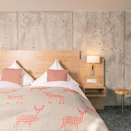 Genusshotel Hirschen - Erholung Im Gruenen Sallneck ภายนอก รูปภาพ