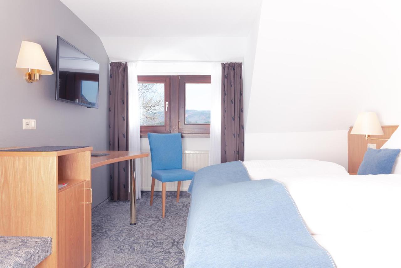 Genusshotel Hirschen - Erholung Im Gruenen Sallneck ภายนอก รูปภาพ