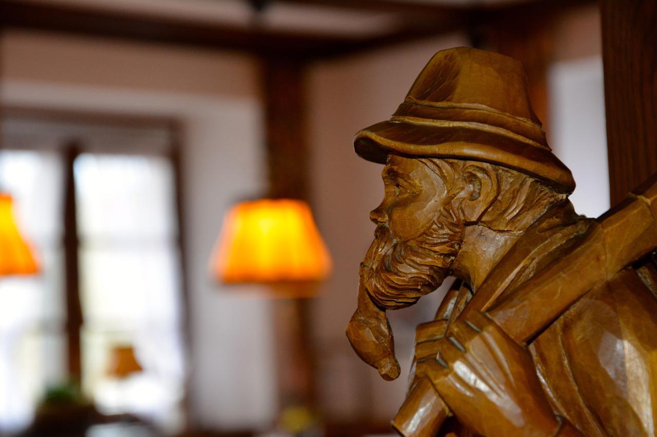 Genusshotel Hirschen - Erholung Im Gruenen Sallneck ภายนอก รูปภาพ