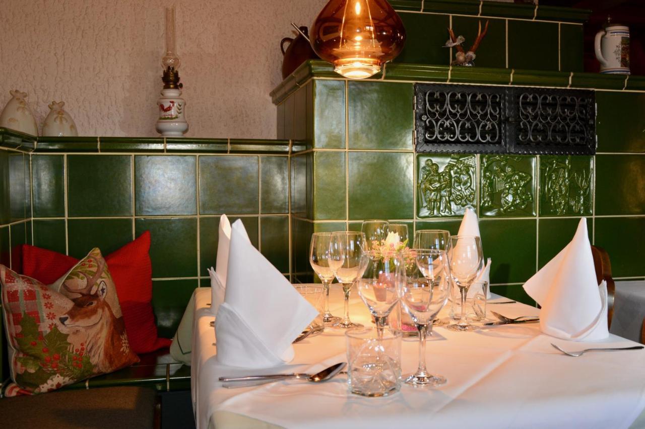 Genusshotel Hirschen - Erholung Im Gruenen Sallneck ภายนอก รูปภาพ